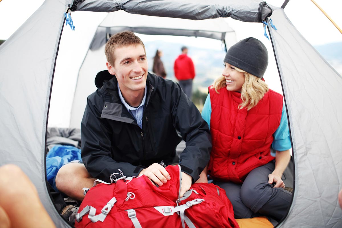 Camping-Couple-Happy-Tent-Backpack