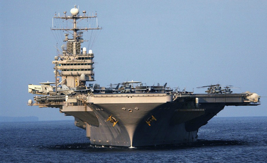 US-aircraft-carrier-lincoln