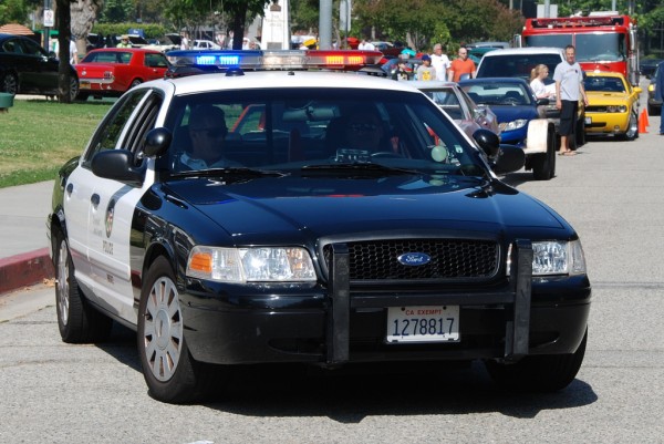 LAPD-police-car-cruiser